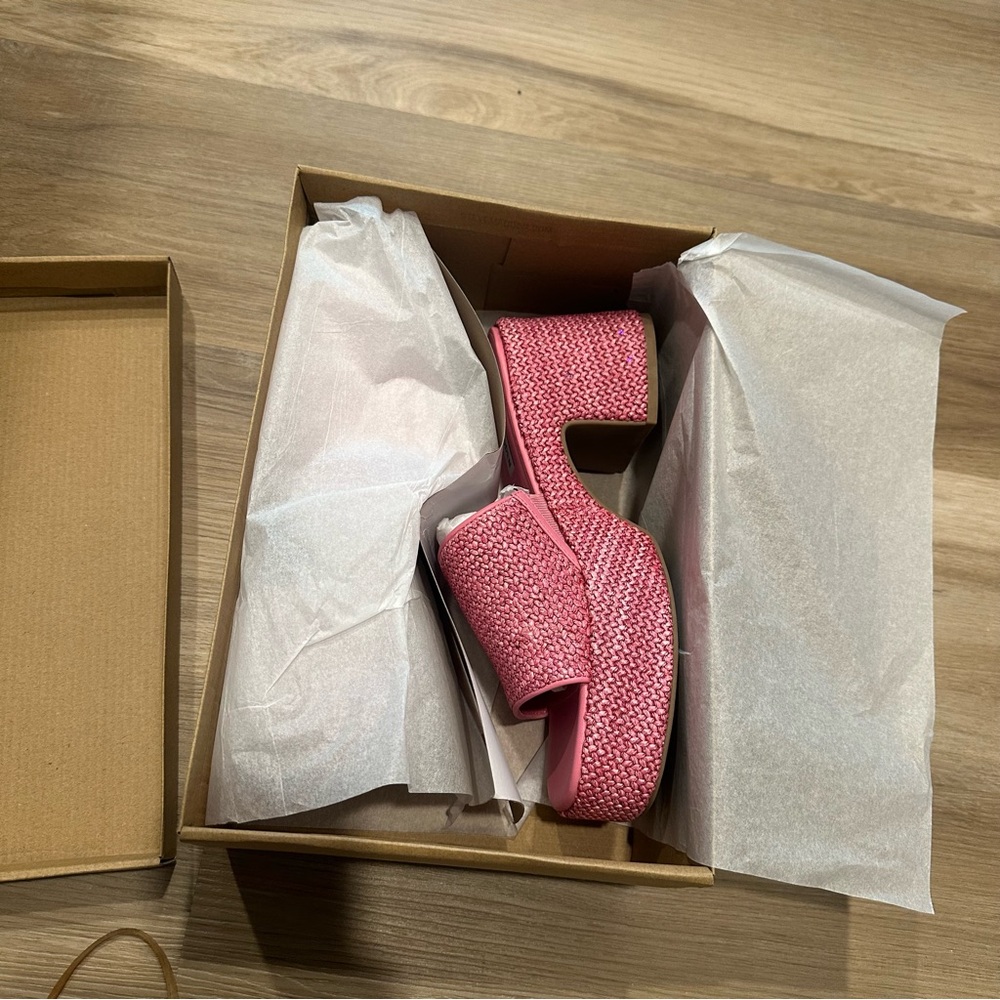Steve Madden Reign Platform Mule Pink Raffia - Picture 6 of 6
